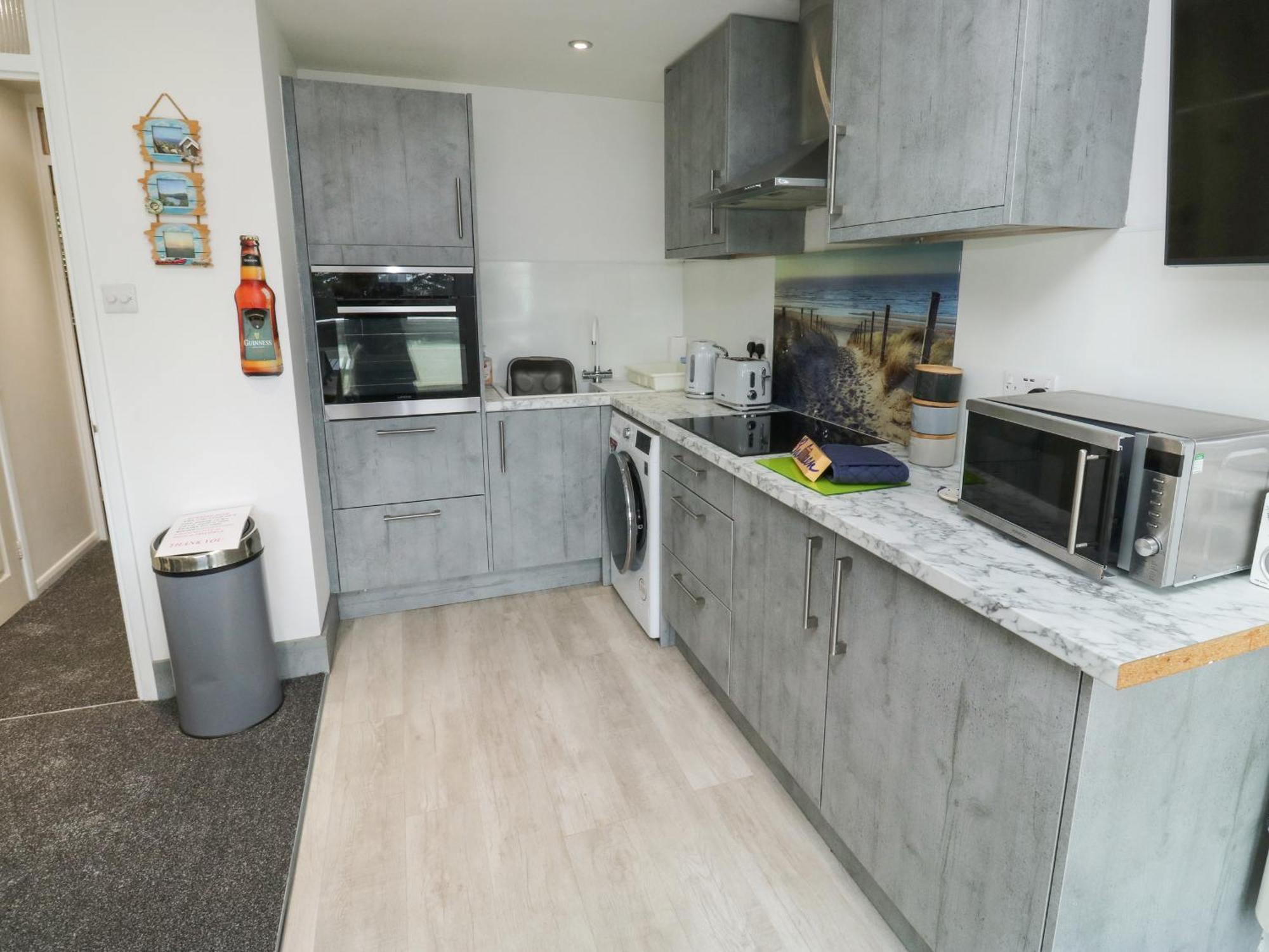 Sunny View Apartment Dawlish Exterior photo