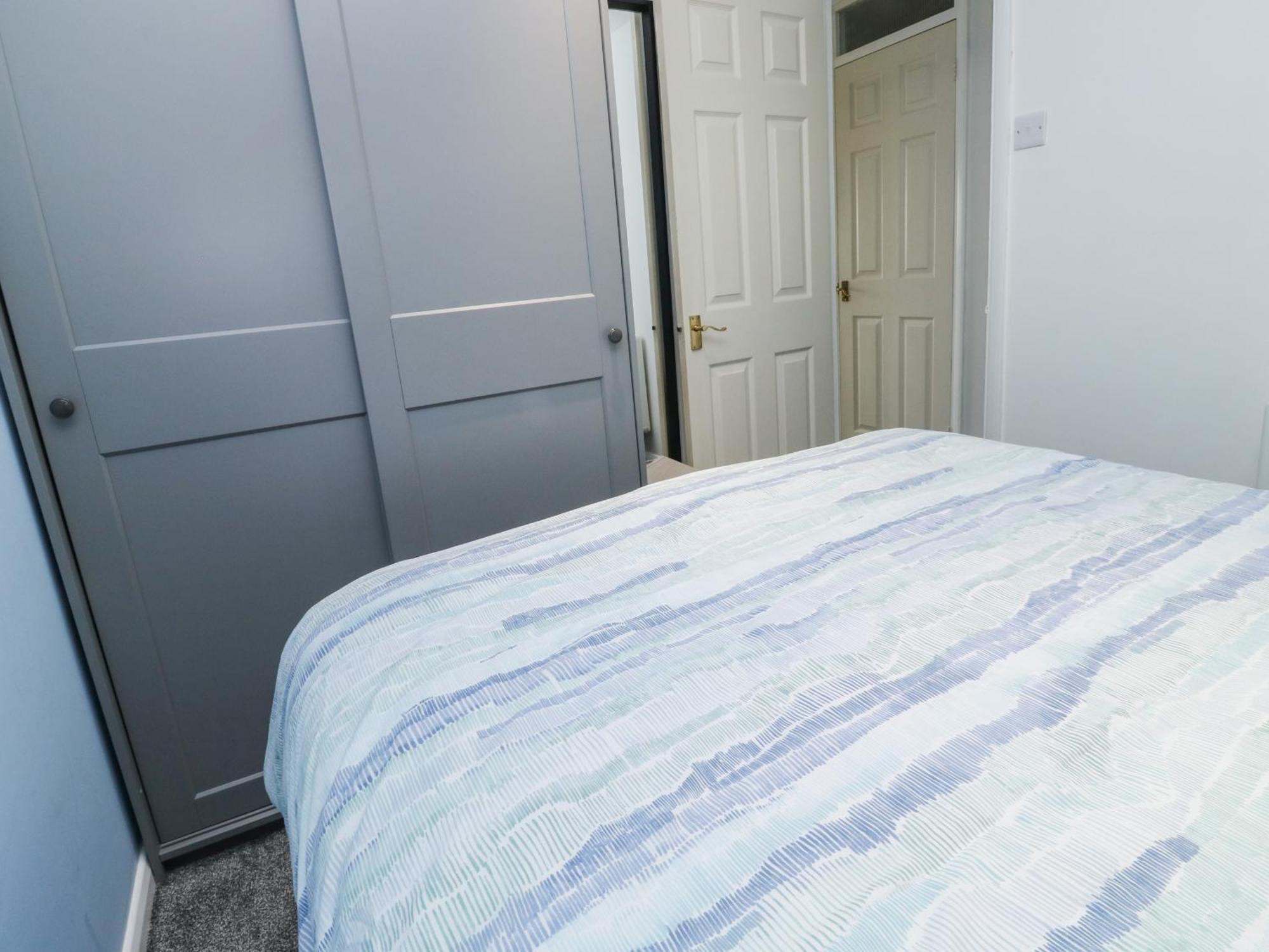 Sunny View Apartment Dawlish Exterior photo